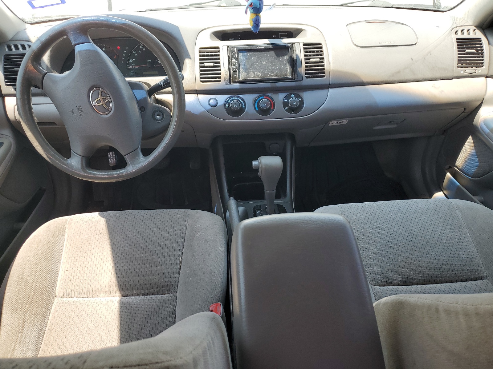 4T1BE32K64U846637 2004 Toyota Camry Le