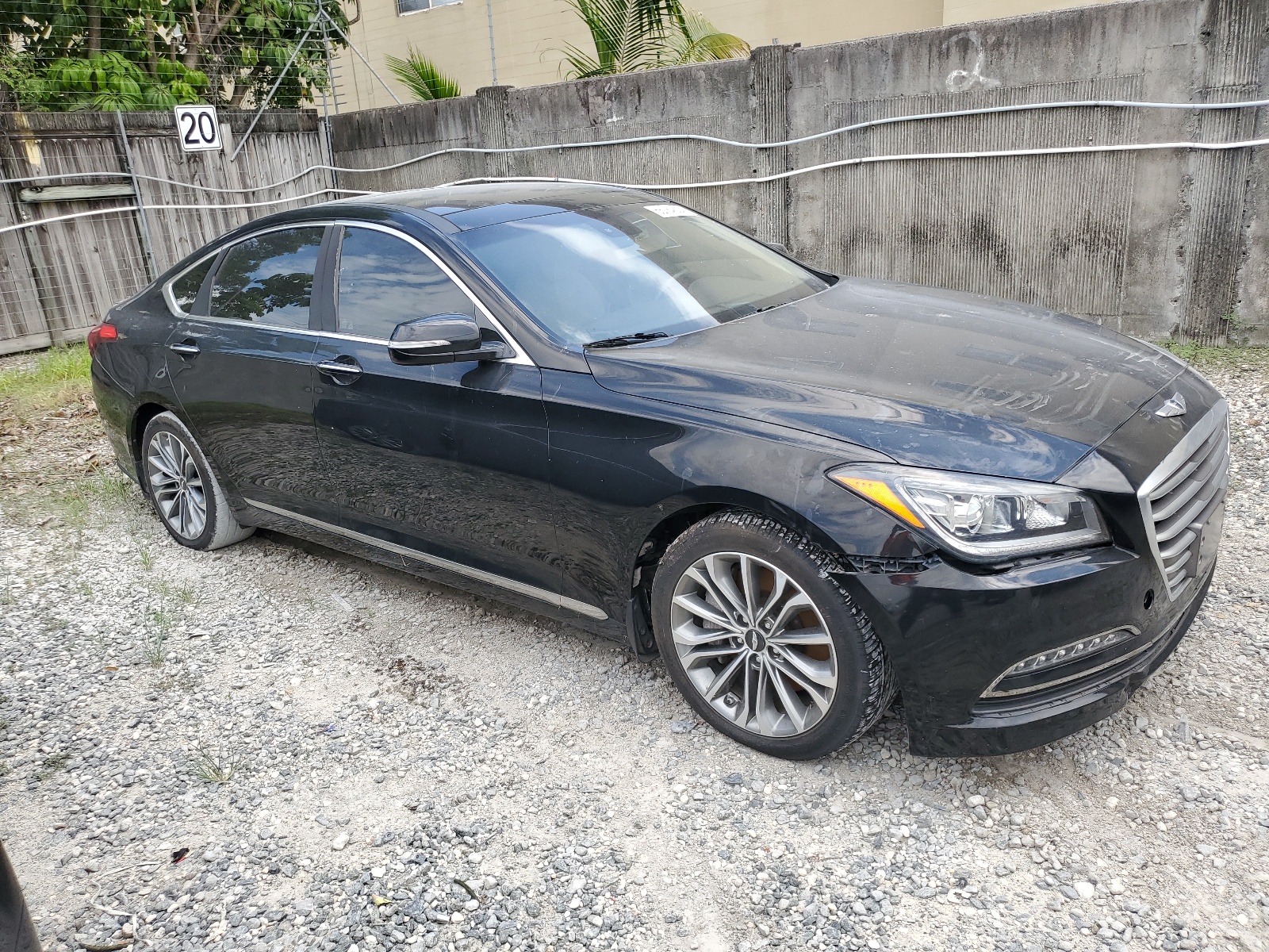 2016 Hyundai Genesis 3.8L vin: KMHGN4JE7GU129532