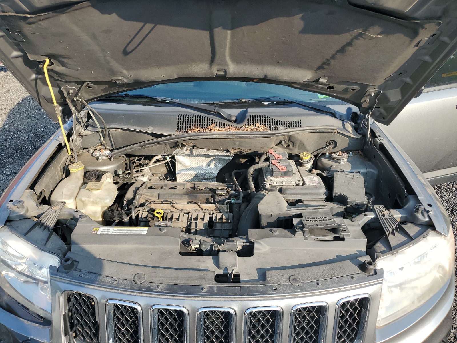 1C4NJDCB1CD588611 2012 Jeep Compass Limited