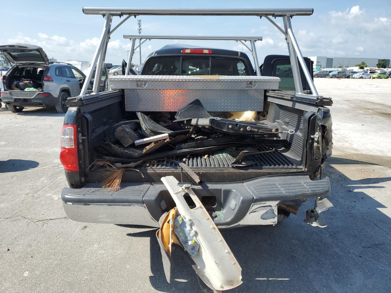 2005 Toyota Tundra Access Cab Sr5 VIN: 5TBBT44185S467934 Lot: 67778144