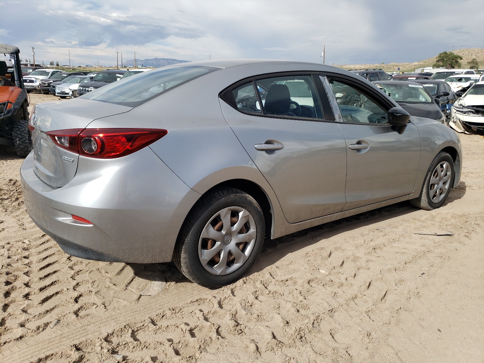 2015 Mazda 3 Sv vin: JM1BM1T79F1243305