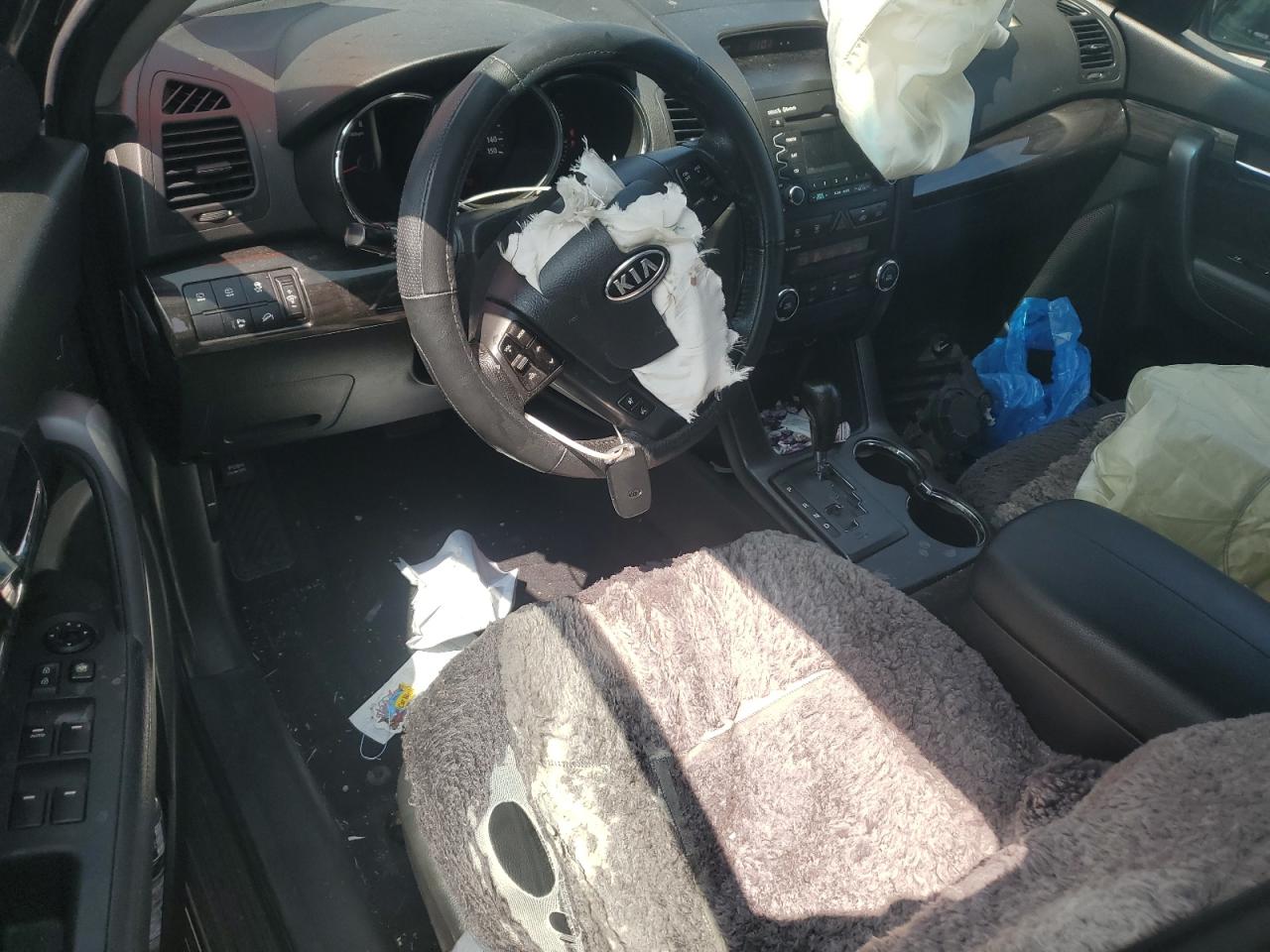 2011 Kia Sorento - Image 8