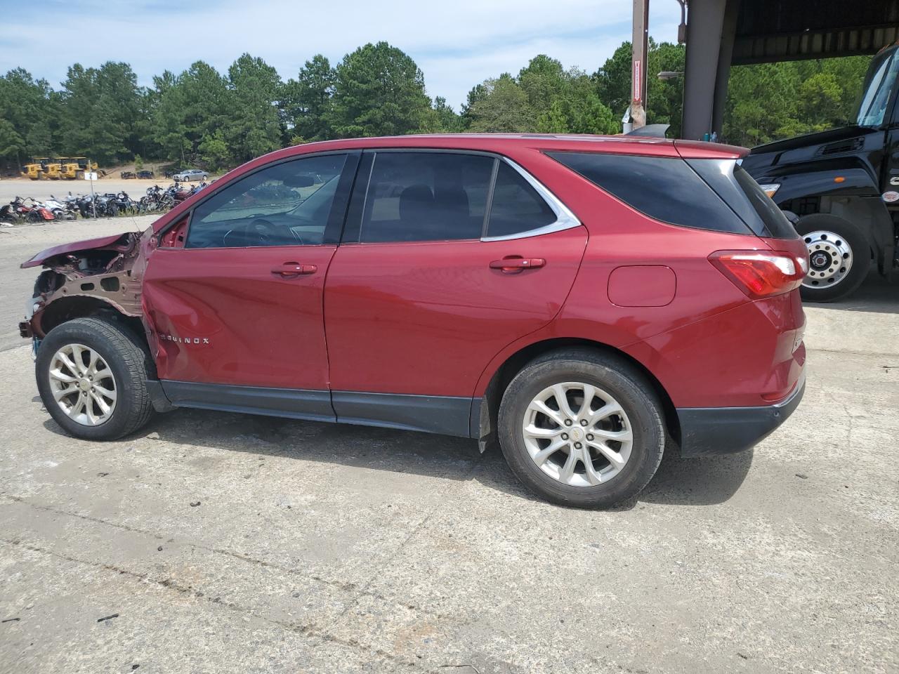 2GNAXSEV1J6157813 2018 CHEVROLET EQUINOX - Image 2