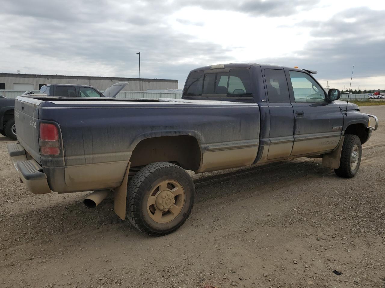 1999 Dodge Ram 2500 VIN: 1B7KF2368XJ511110 Lot: 68945174