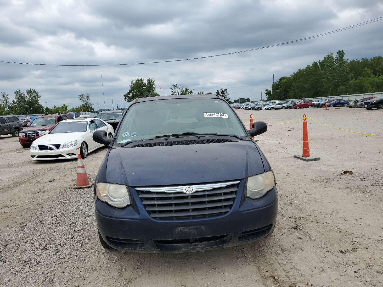 2C4GP44R25R474443 2005 Chrysler Town & Country Lx