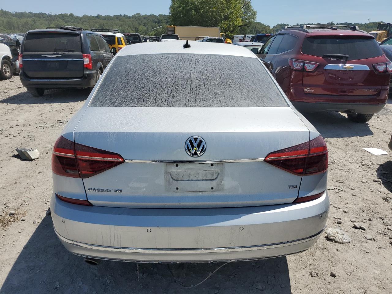 1VWBA7A36JC024047 2018 Volkswagen Passat Se