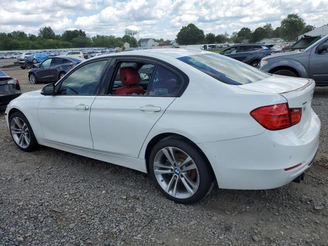  BMW 3 SERIES 2015 Белы