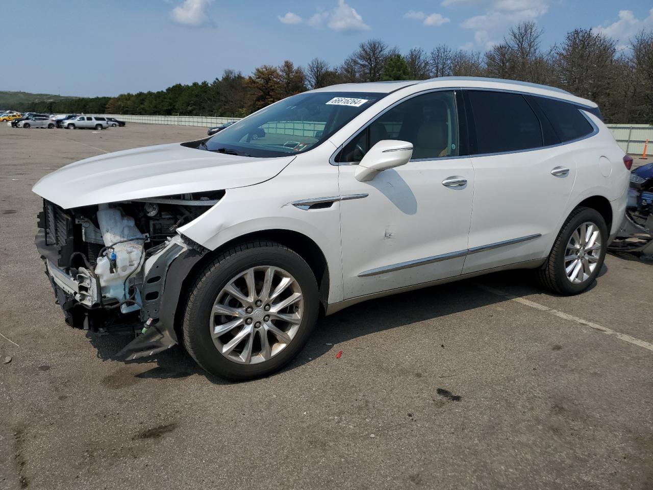 5GAEVAKW8JJ241090 2018 BUICK ENCLAVE - Image 1