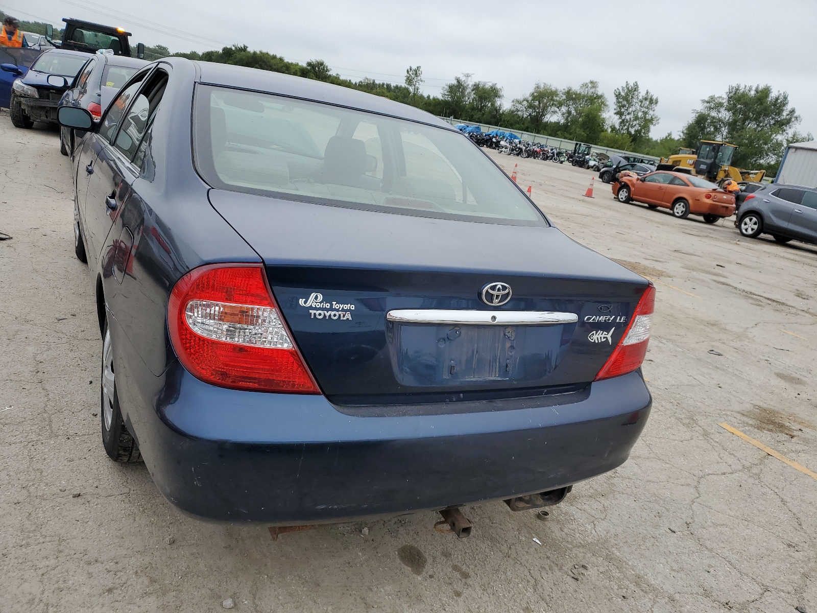 JTDBE32K330206864 2003 Toyota Camry Le