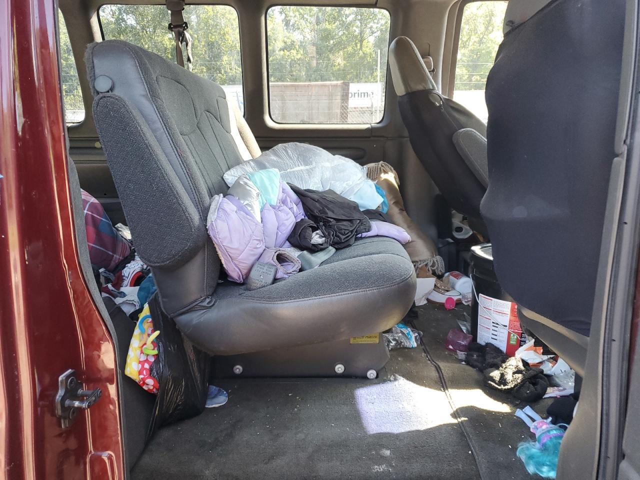 2001 Chevrolet Express G2500 VIN: 1GAGG29R611112152 Lot: 68640554