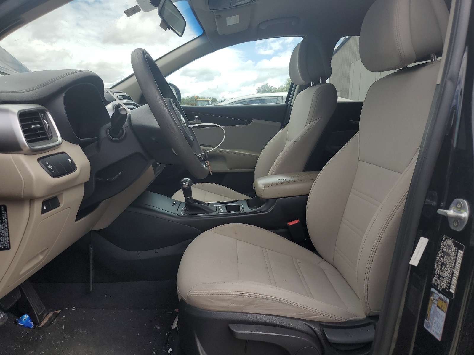 2016 Kia Sorento Lx vin: 5XYPG4A38GG145916