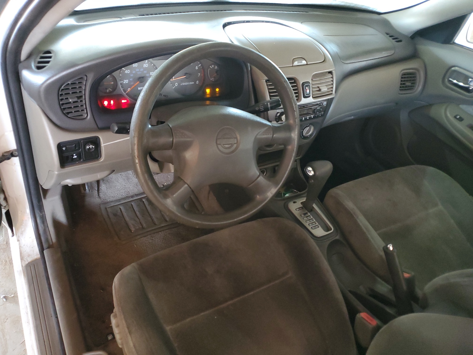 3N1CB51A72L555886 2002 Nissan Sentra Gxe