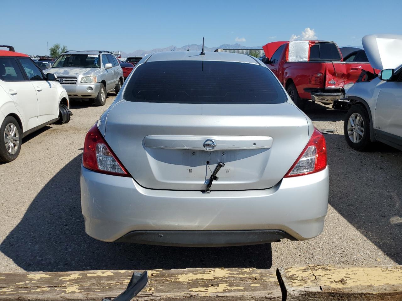 3N1CN7AP4GL917087 2016 Nissan Versa S