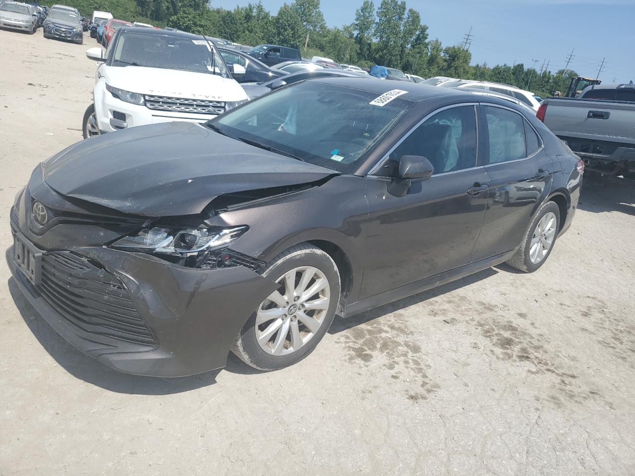 4T1B11HK8JU027163 2018 TOYOTA CAMRY - Image 1