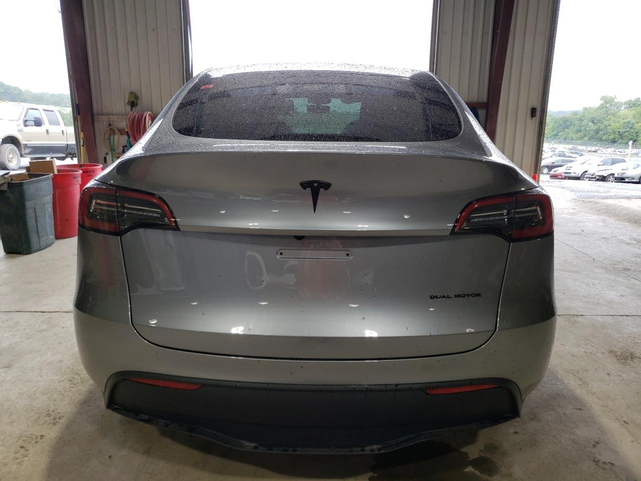 2024 Tesla Model Y VIN: 7SAYGDEE6RA284565 Lot: 66572854