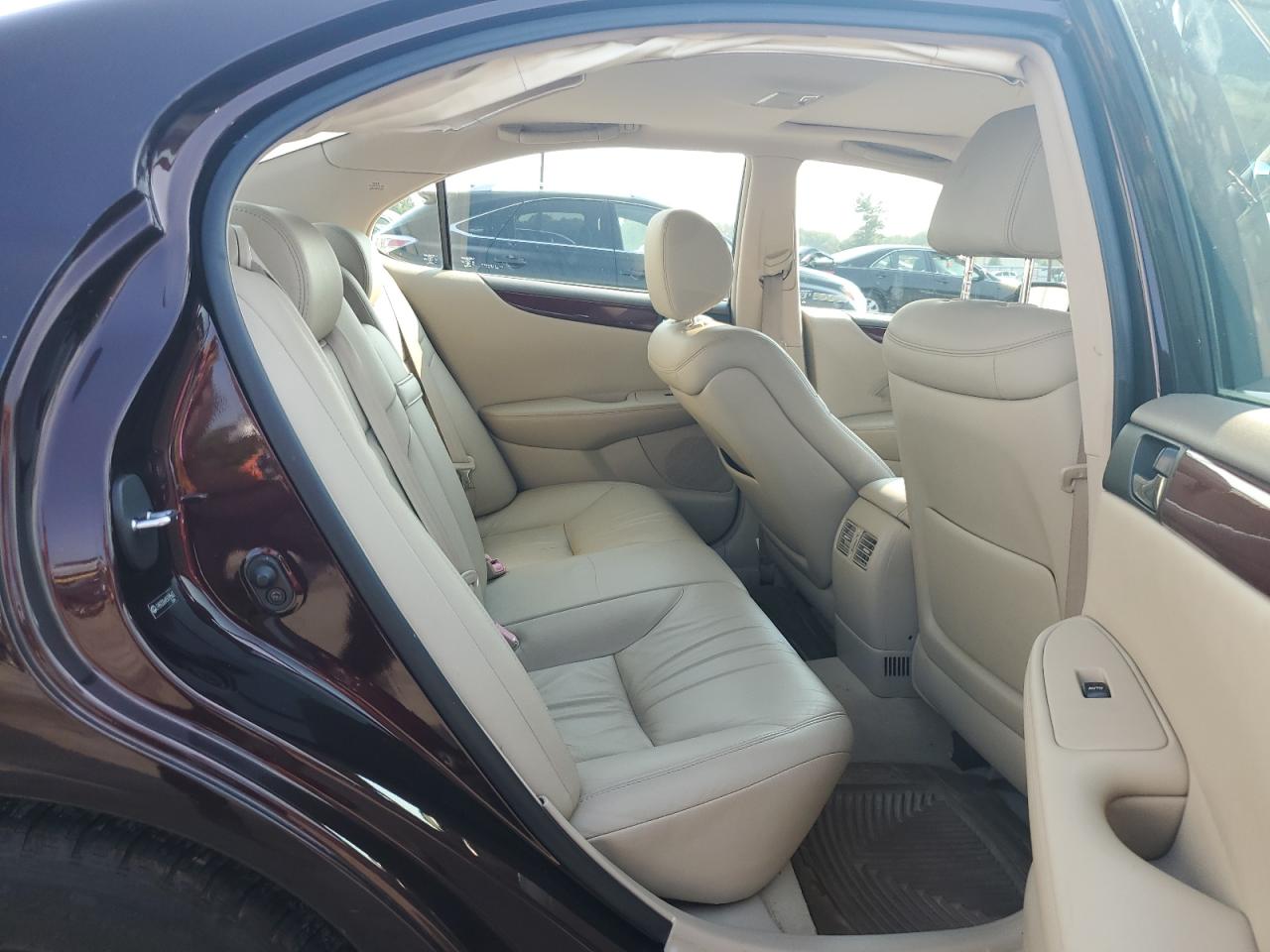 2004 Lexus Es 330 VIN: JTHBA30G645018563 Lot: 65416984