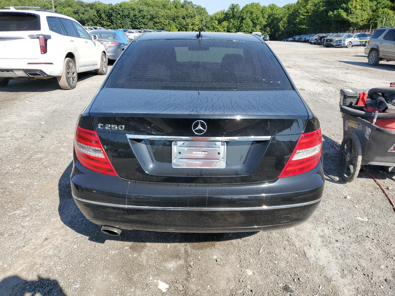 2013 Mercedes-Benz C 250 VIN: WDDGF4HBXDA855613 Lot: 66184214