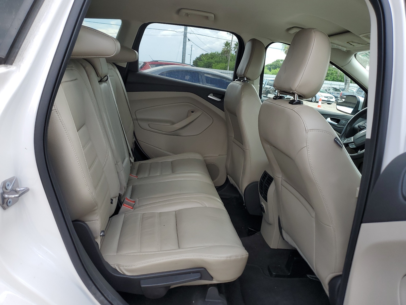 1FMCU0HD3JUB97065 2018 Ford Escape Sel