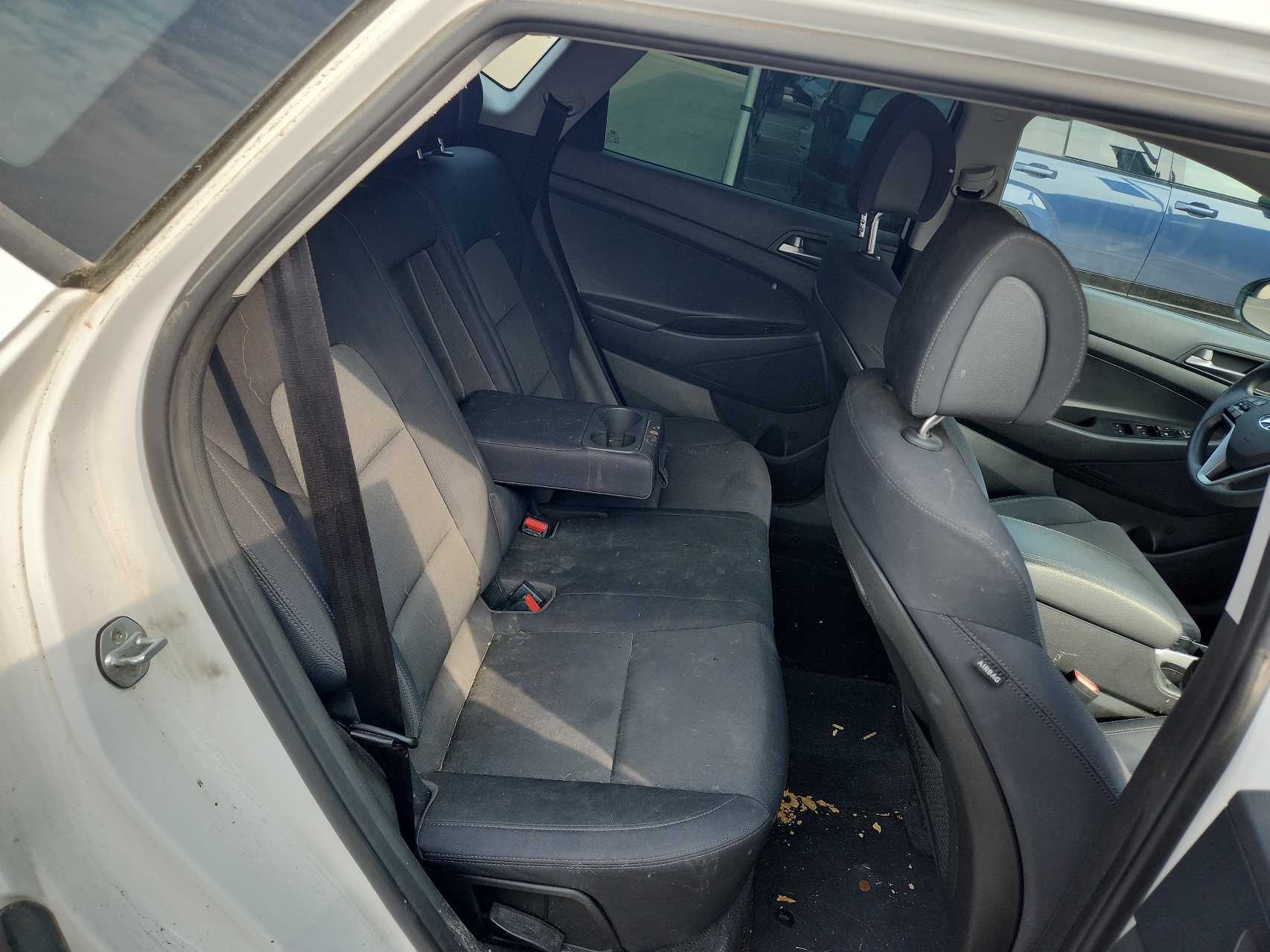 KM8J2CA43JU639545 2018 Hyundai Tucson Se