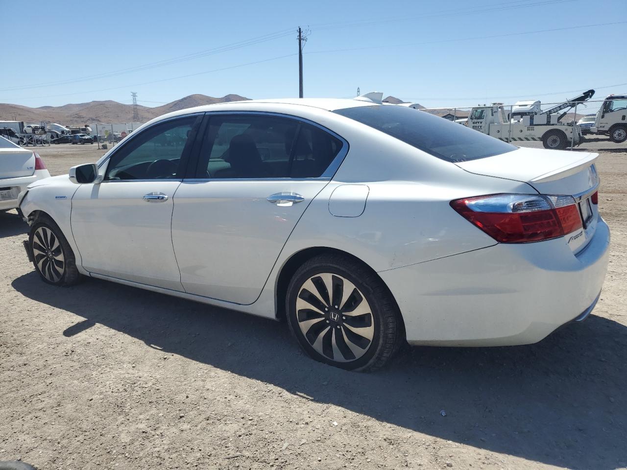 1HGCR6F53FA014567 2015 Honda Accord Hybrid Exl