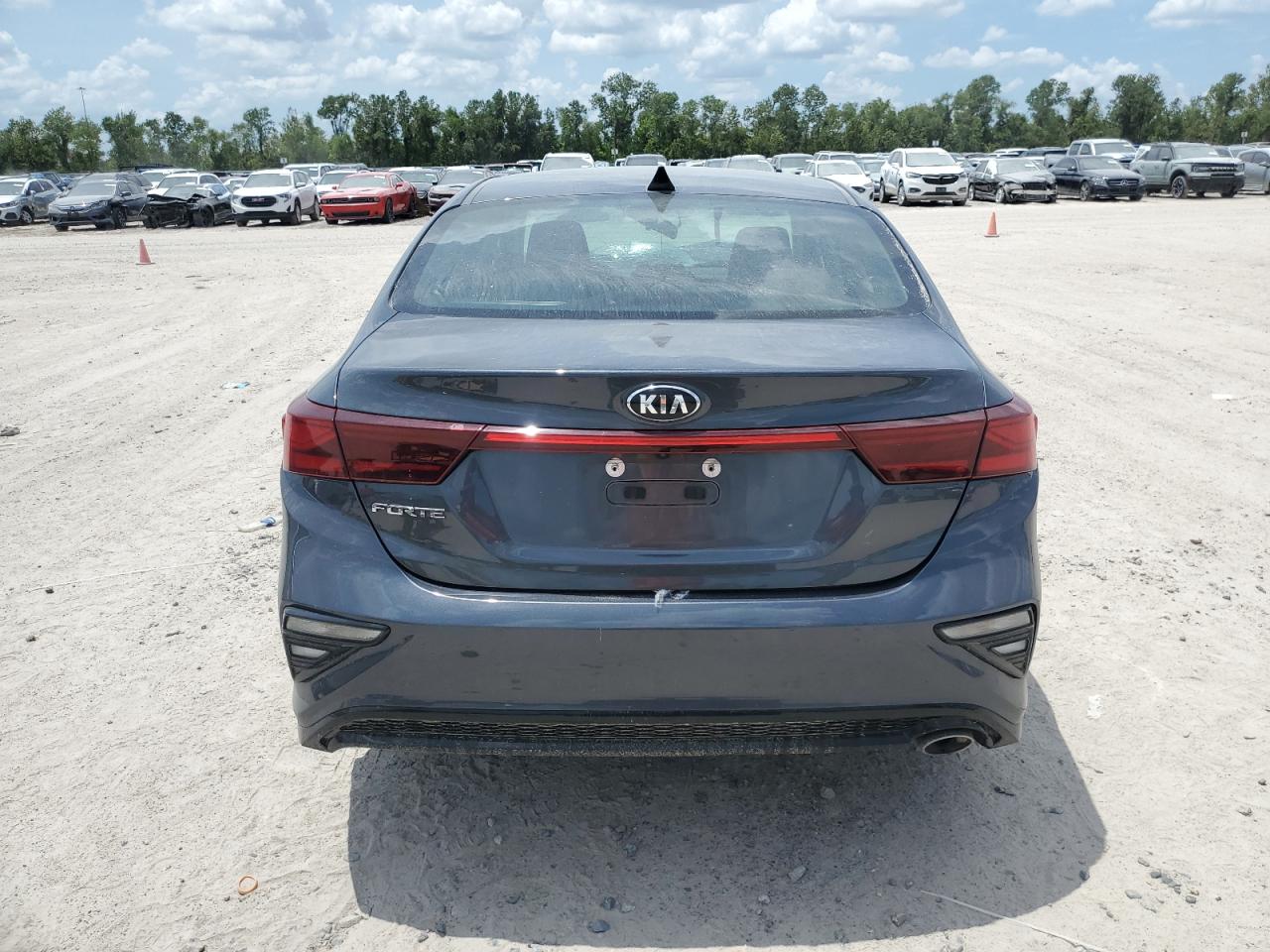2021 Kia Forte Fe VIN: 3KPF24AD8ME325103 Lot: 65813364