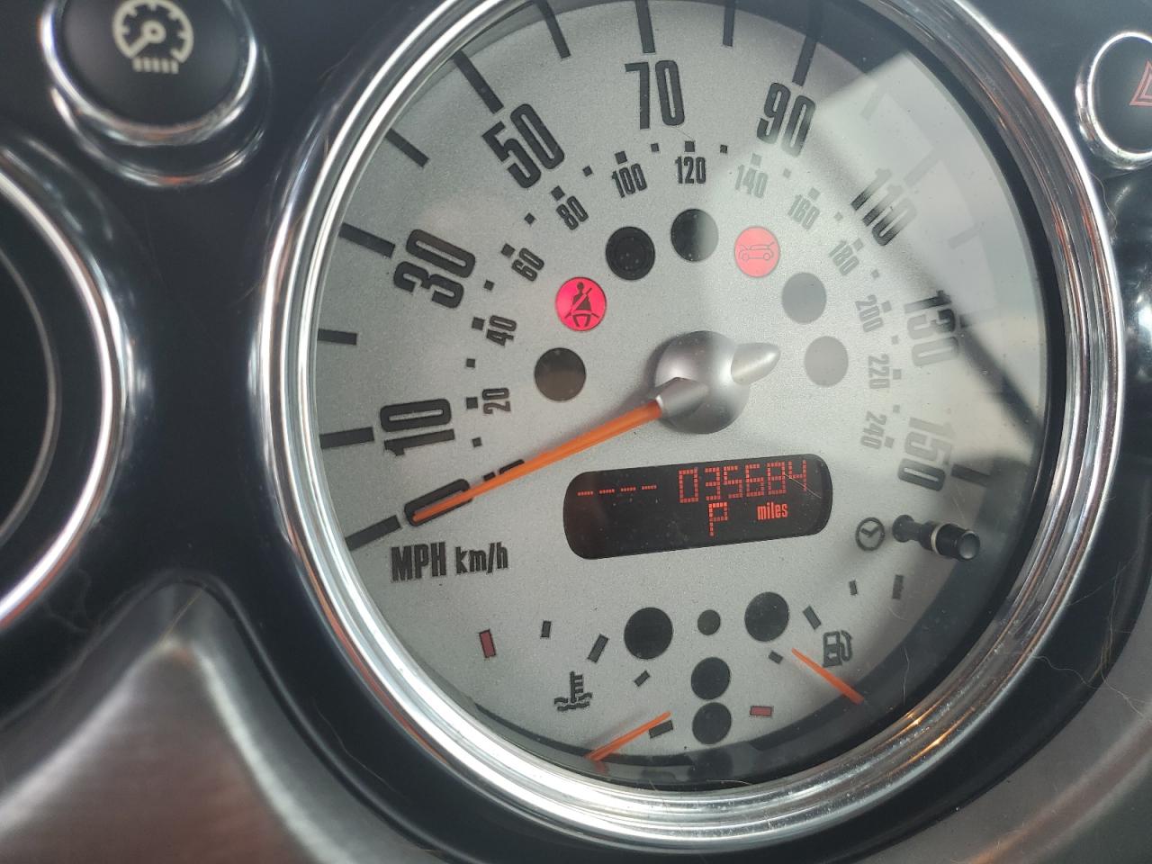 2006 Mini Cooper S VIN: WMWRH33516TK59352 Lot: 67384654