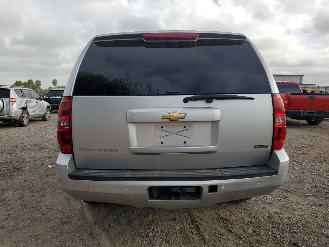 2011 Chevrolet Suburban C1500 Lt VIN: 1GNSCJE02BR339623 Lot: 59632745