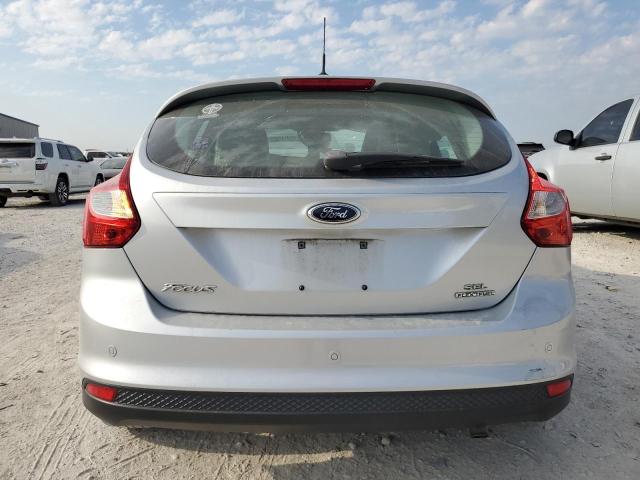  FORD FOCUS 2012 Серебристый