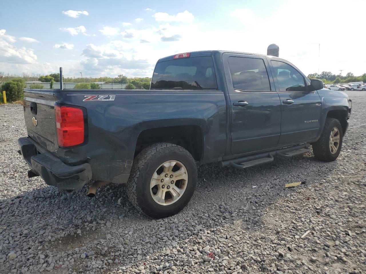 2017 Chevrolet Silverado K1500 Lt VIN: 3GCUKREC5HG170879 Lot: 68977464