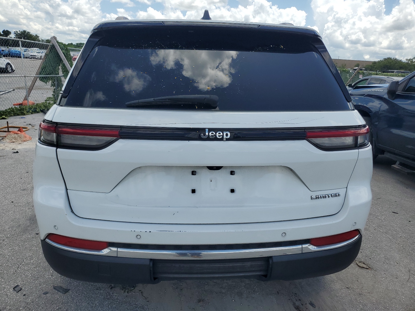 2022 Jeep Grand Cherokee Limited vin: 1C4RJGBG1N8570833