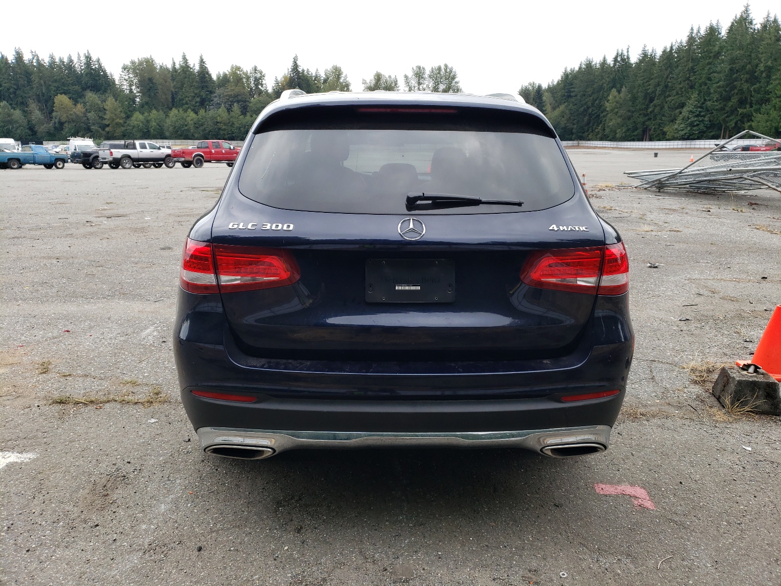 WDC0G4KB7GF012097 2016 Mercedes-Benz Glc 300 4Matic