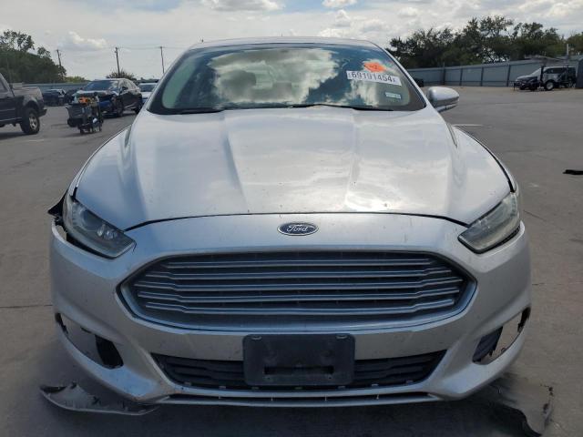  FORD FUSION 2016 Серебристый