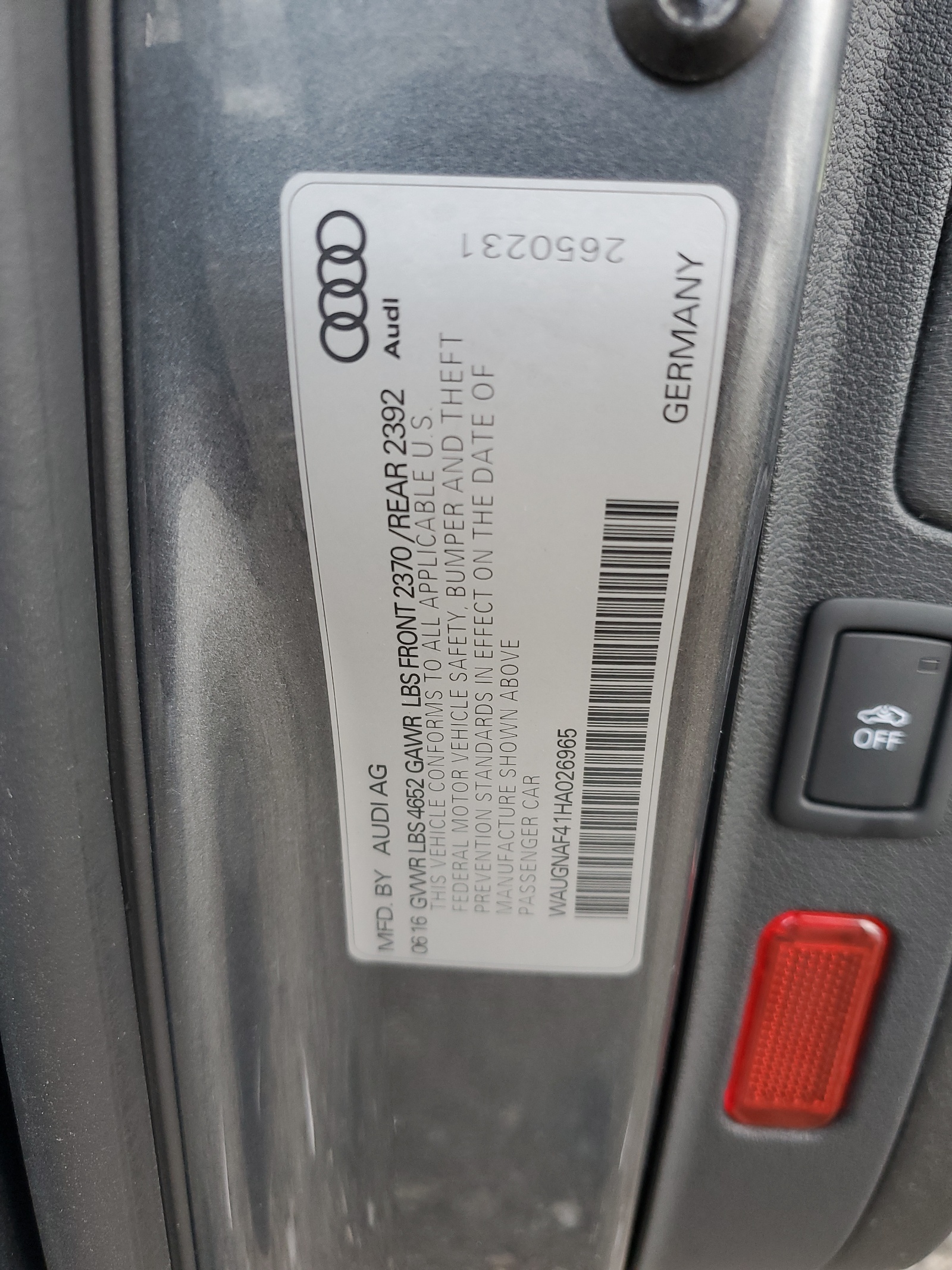 WAUGNAF41HA026965 2017 Audi A4 Premium