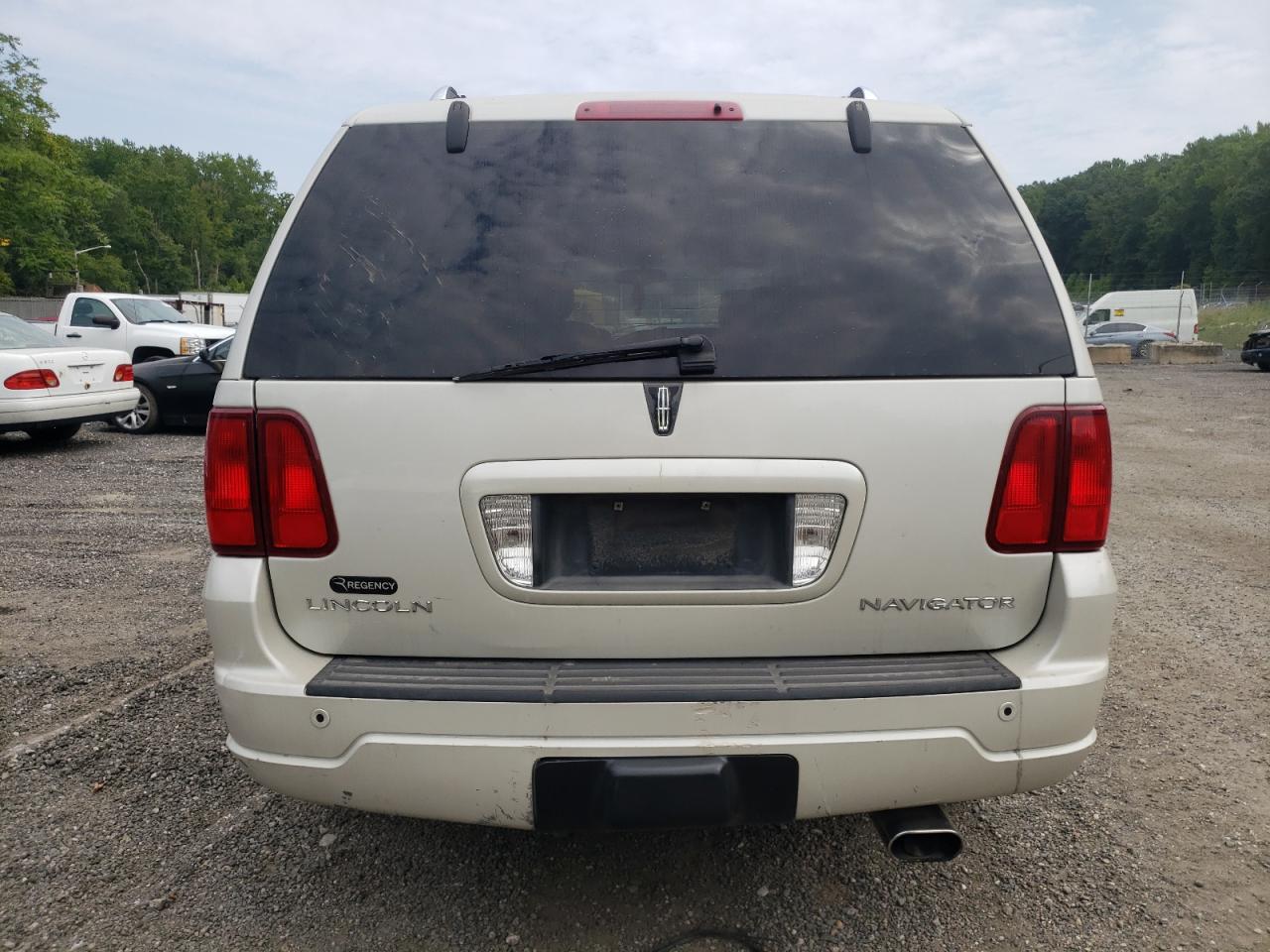 2005 Lincoln Navigator VIN: 5LMFU27515LJ22960 Lot: 66681724