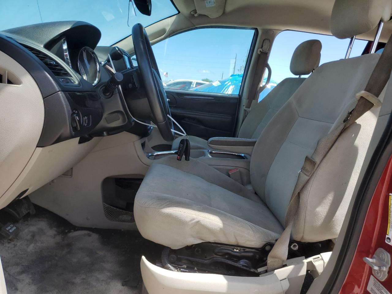 2015 Dodge Grand Caravan Sxt VIN: 2C4RDGCG3FR635922 Lot: 69413404