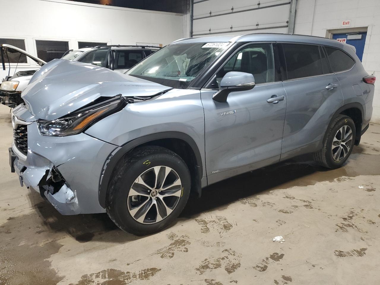 5TDGBRCH9MS024427 2021 TOYOTA HIGHLANDER - Image 1