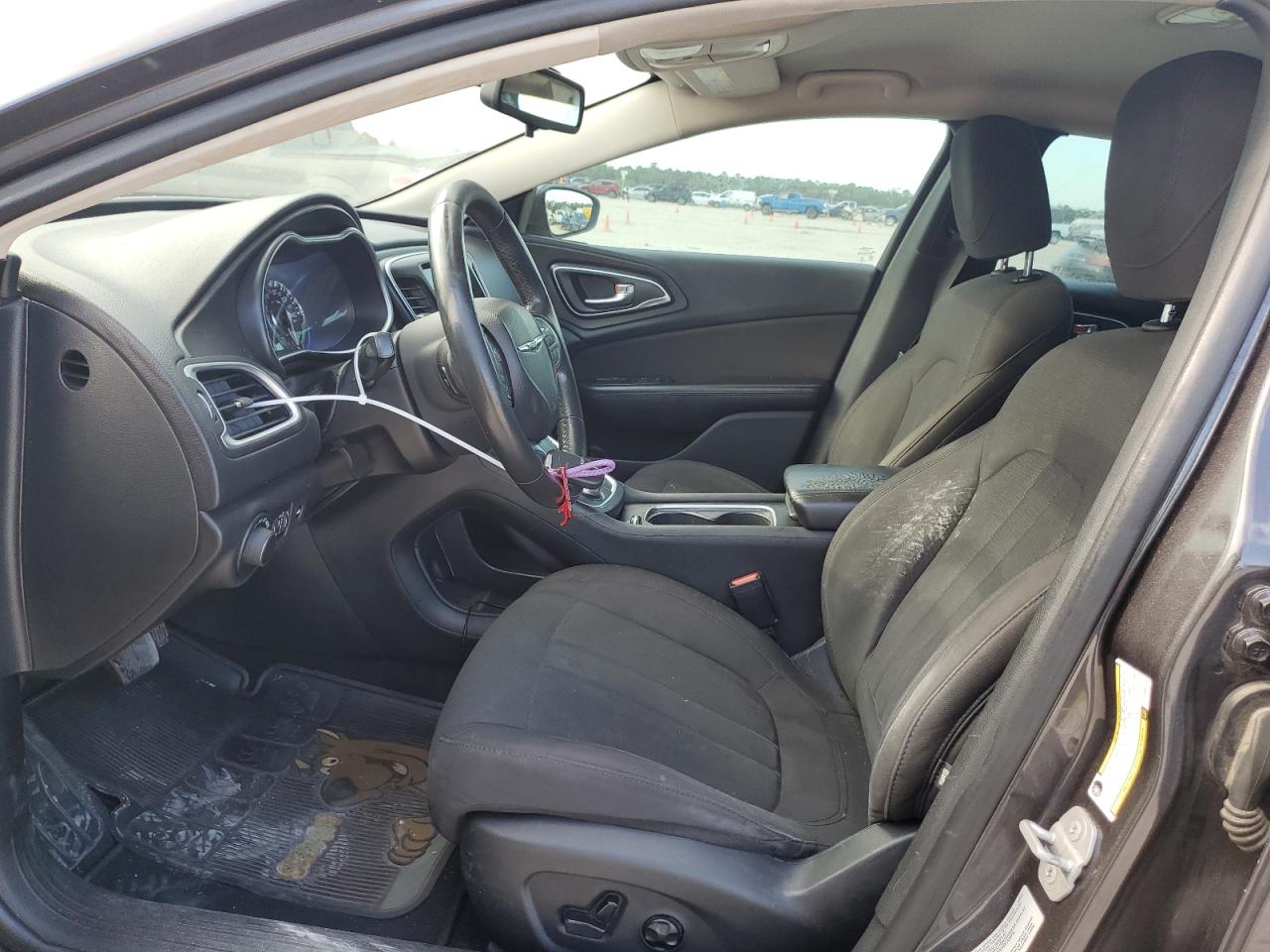 2015 Chrysler 200 - Image 7