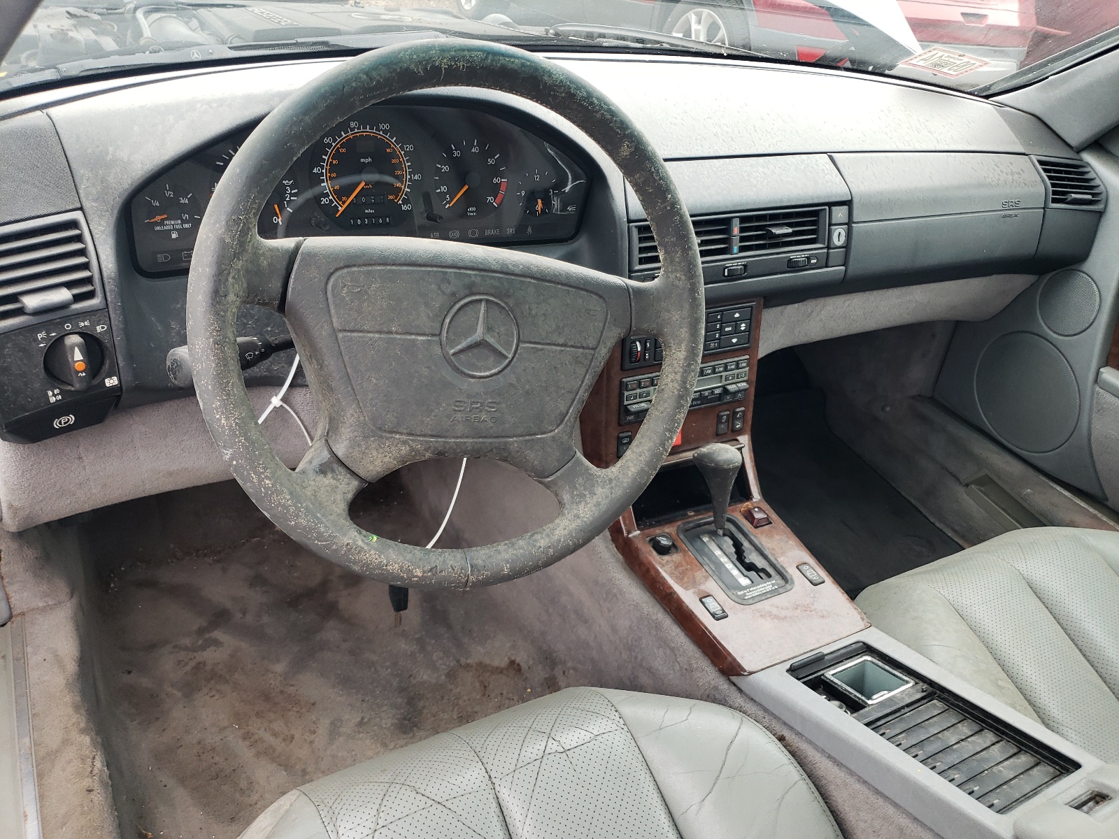 WDBFA66E9NF045504 1992 Mercedes-Benz 500 Sl