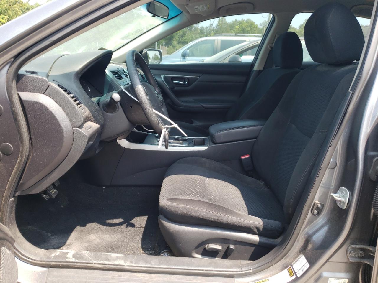 2015 Nissan Altima - Image 7