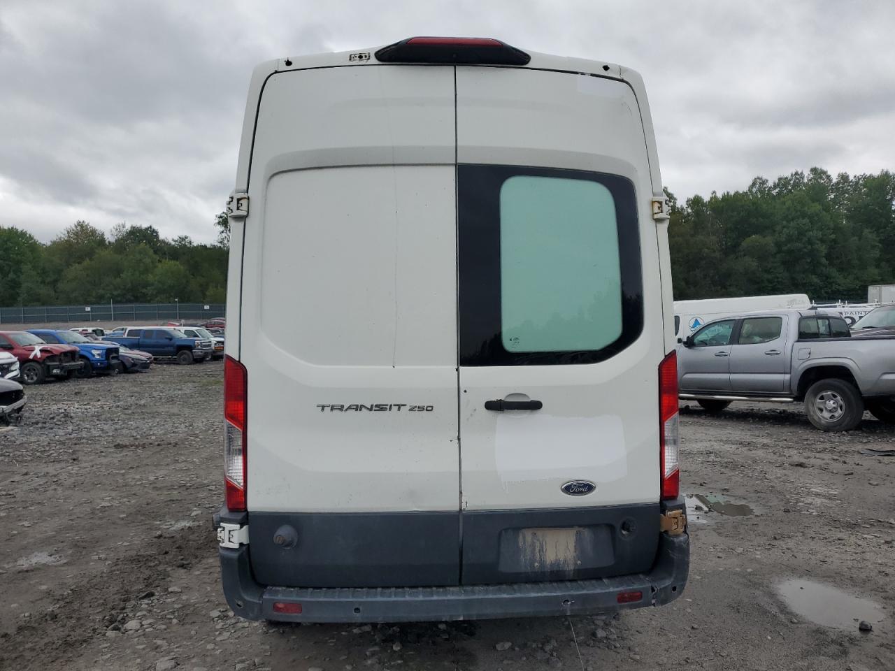 1FTYR2XM8JKA99900 2018 Ford Transit T-250