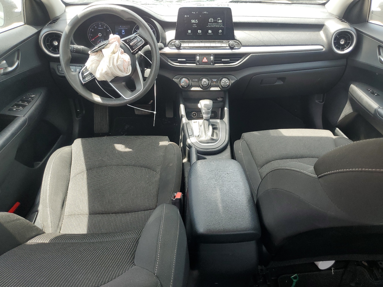 3KPF24AD8ME325103 2021 Kia Forte Fe