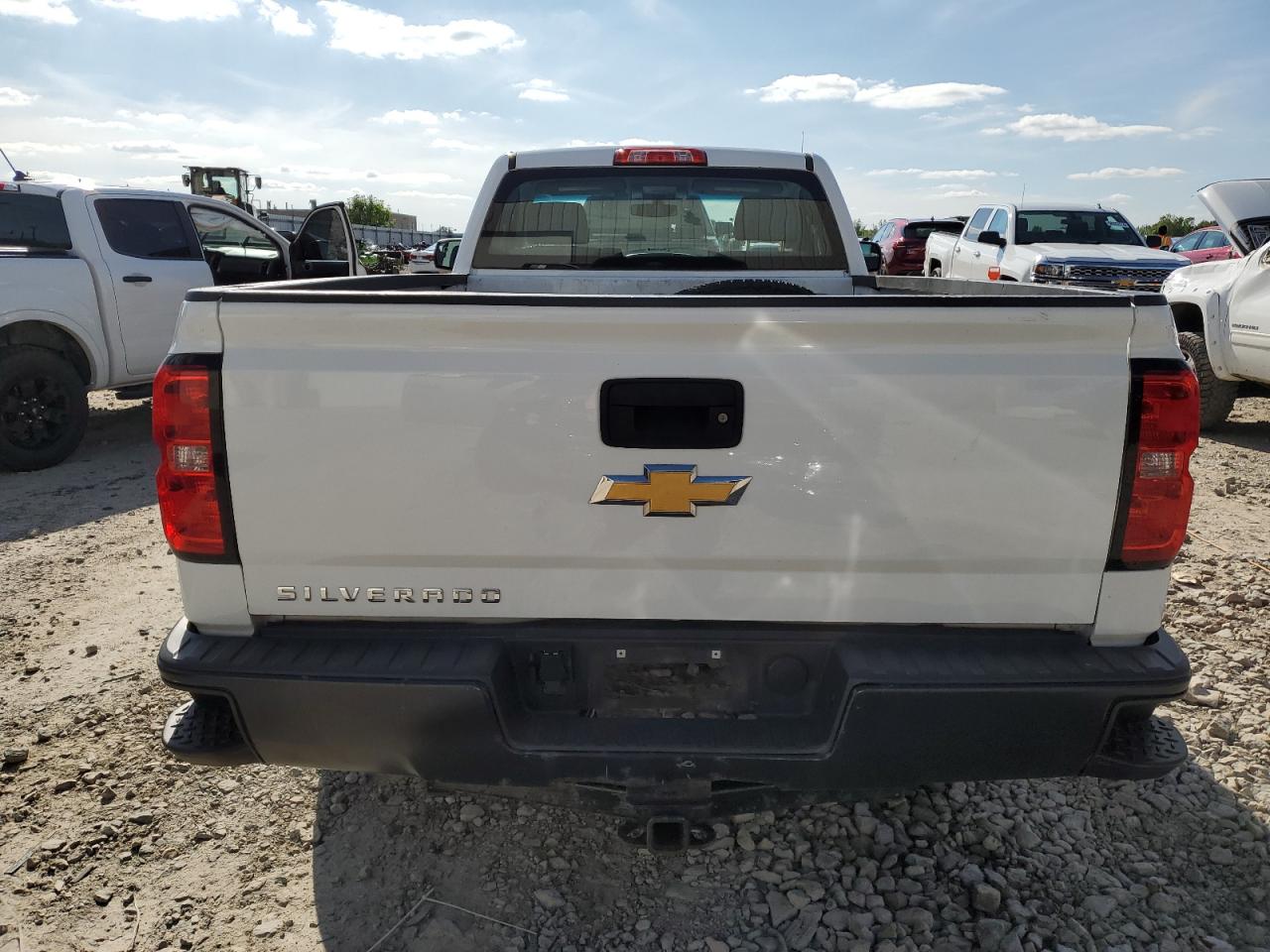 2015 Chevrolet Silverado - Image 6