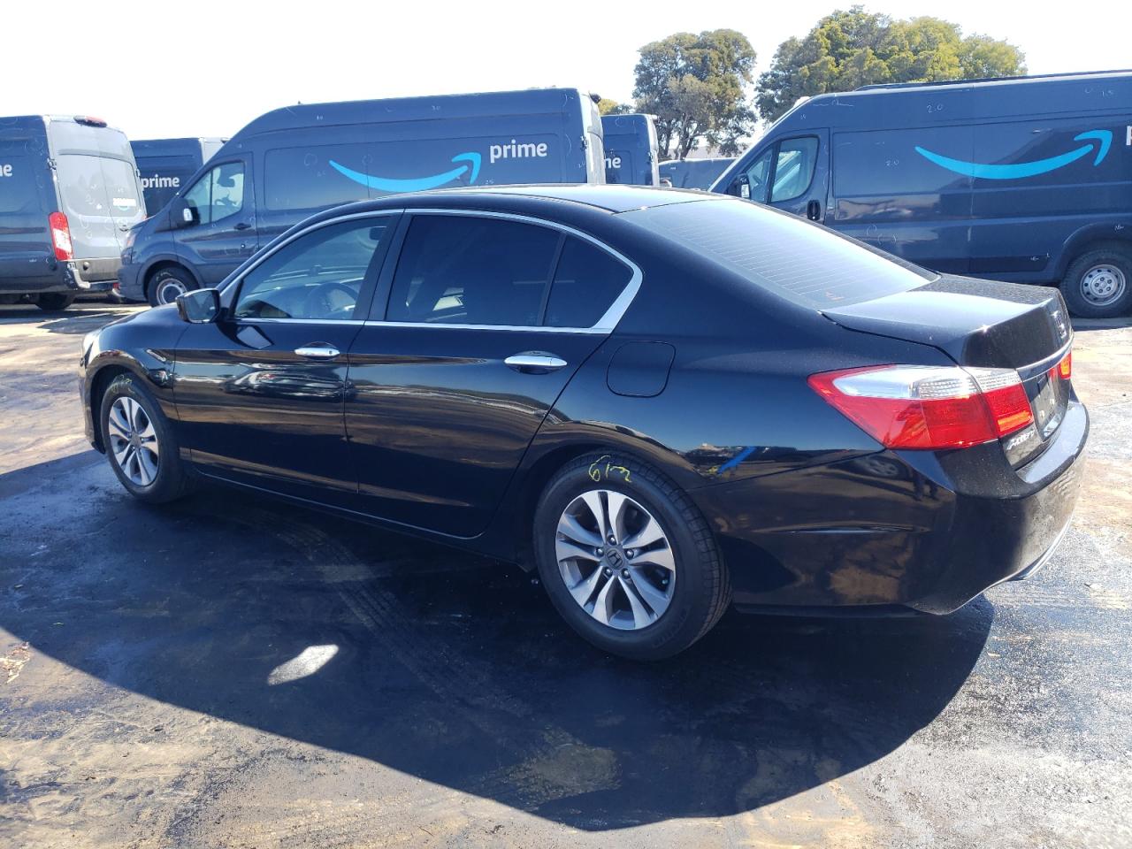 1HGCR2F3XFA064387 2015 HONDA ACCORD - Image 2