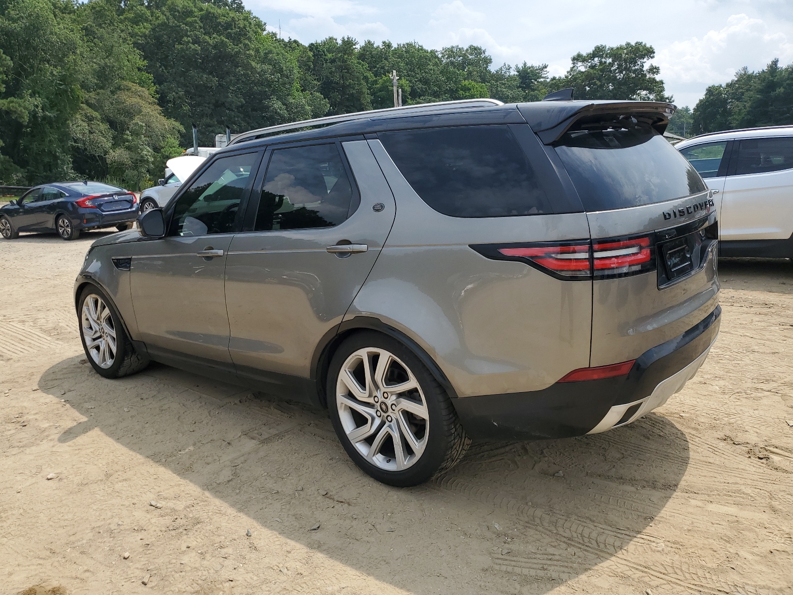 2017 Land Rover Discovery Hse Luxury vin: SALRHBBK5HA030281