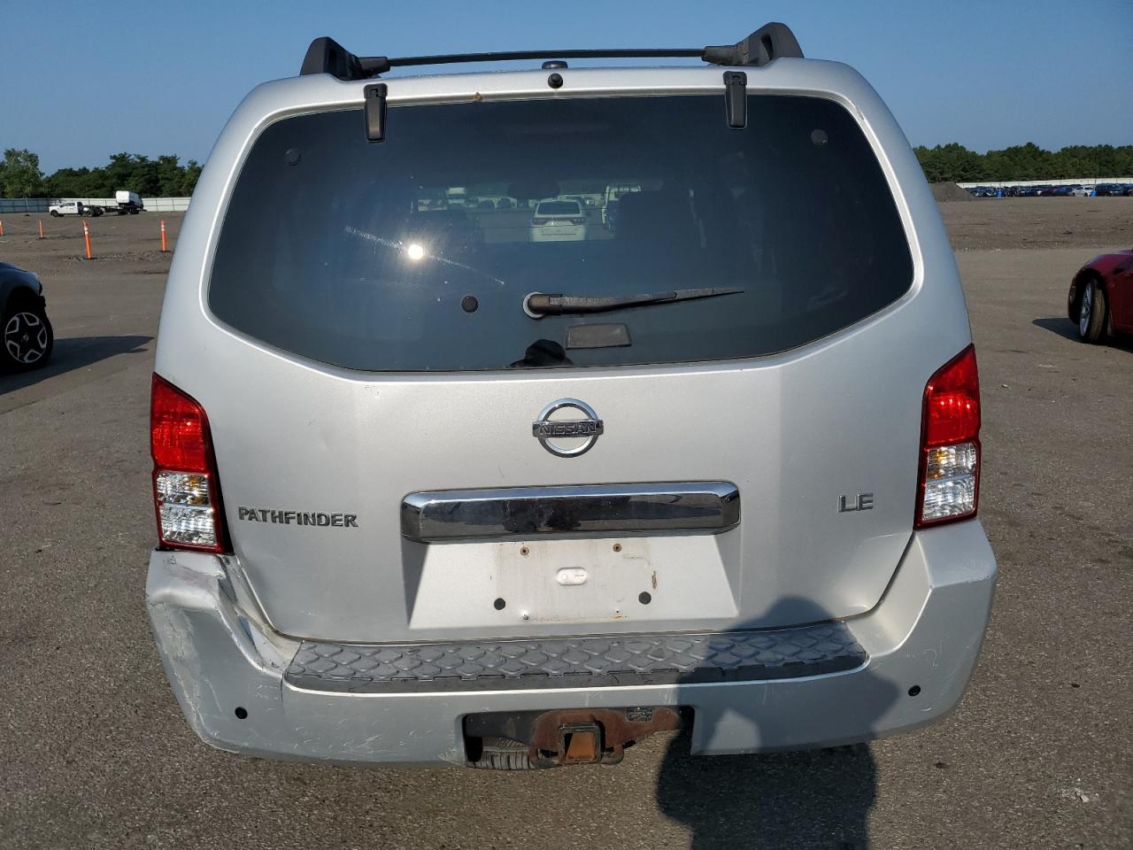 5N1AR18W85C779898 2005 Nissan Pathfinder Le