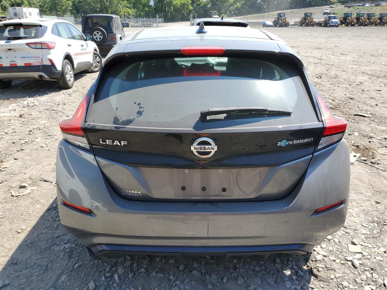 1N4AZ1CP4JC303927 2018 Nissan Leaf S