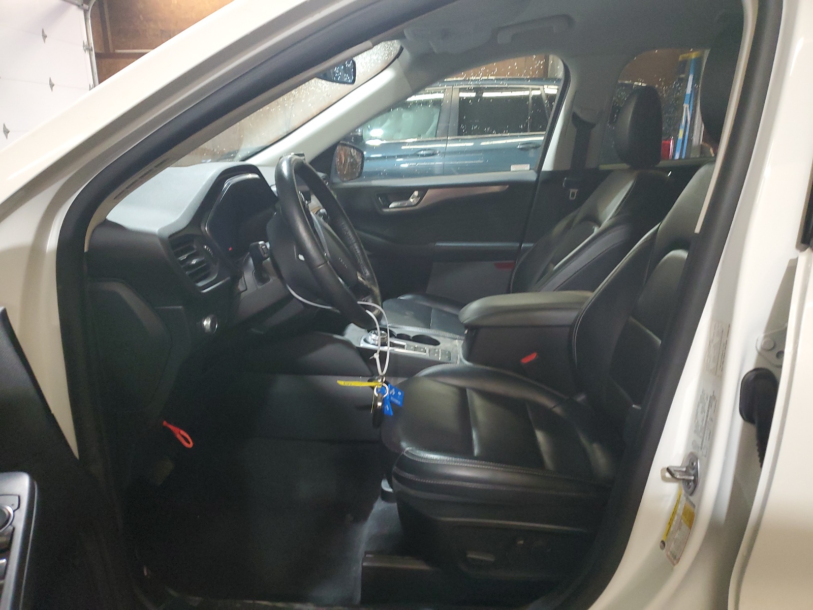 1FMCU9J93MUA77491 2021 Ford Escape Titanium