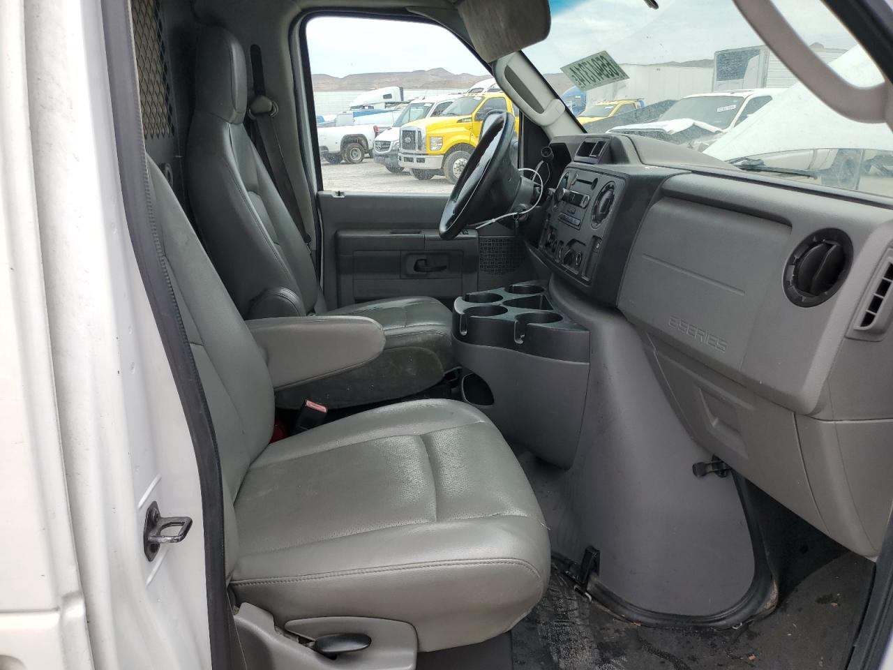 2009 Ford Econoline E350 Super Duty Van VIN: 1FTSE34L49DA63348 Lot: 65947314