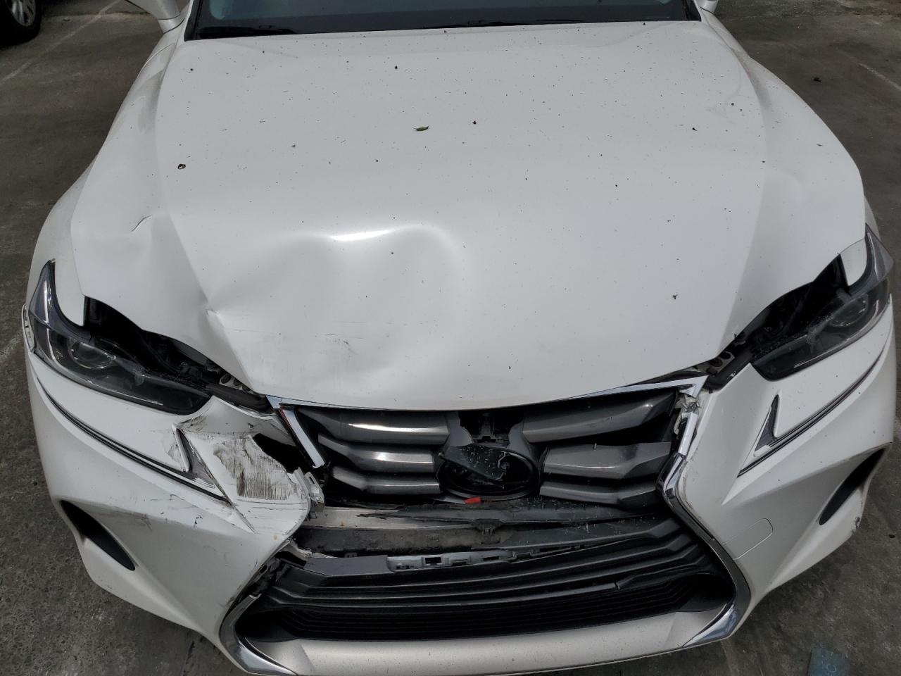 2018 Lexus Is 300 VIN: JTHBA1D23J5075446 Lot: 65740344