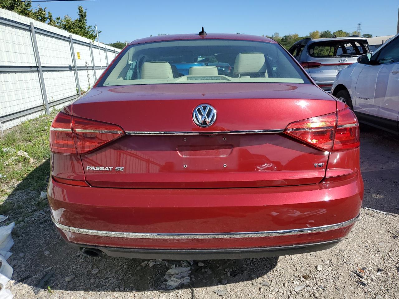 1VWBT7A33GC015082 2016 Volkswagen Passat Se